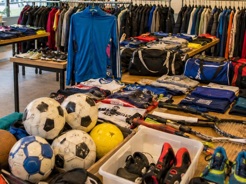 Verkoopmoment Sportspullenbank bij De Basement