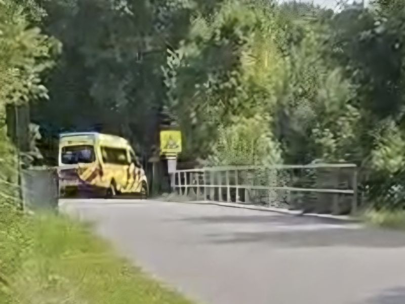 Hulpdiensten rukken massaal uit voor persoon te water op vakantiepark