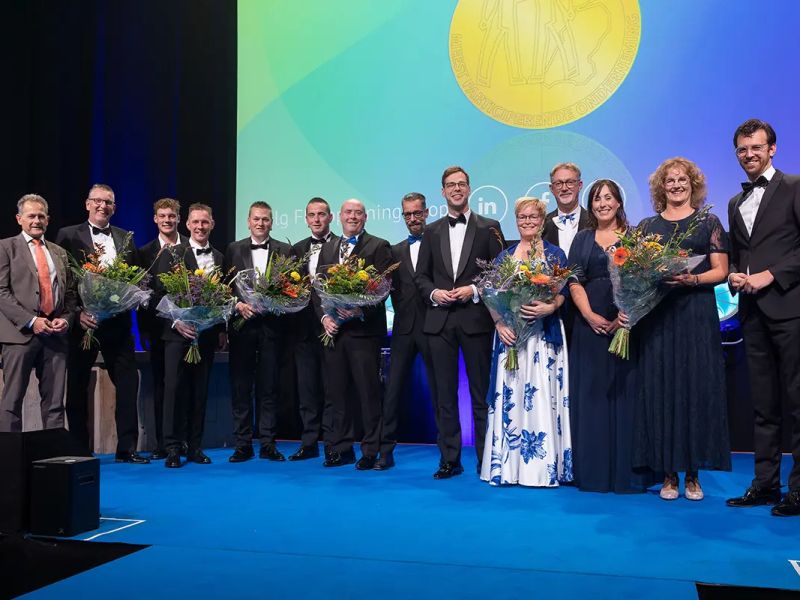 De genomineerden van de Flevopenningen op het podium