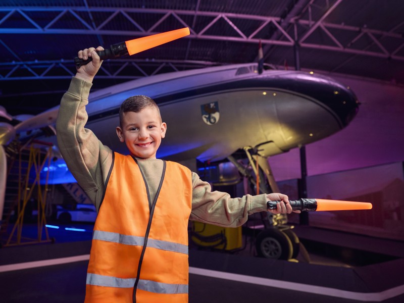 Aviodrome laat kinderen spelenderwijs kennismaken met werken in de luchtvaart