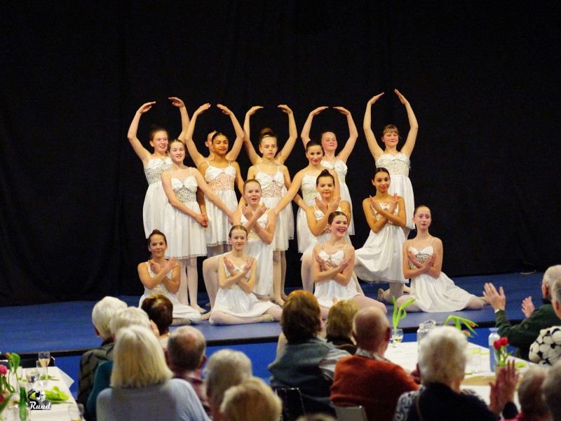 Jong ontmoet oud in Aziatische sferen