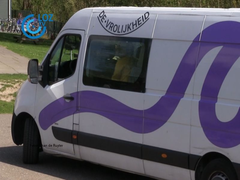 Bus van Stichting De Vrolijkheid