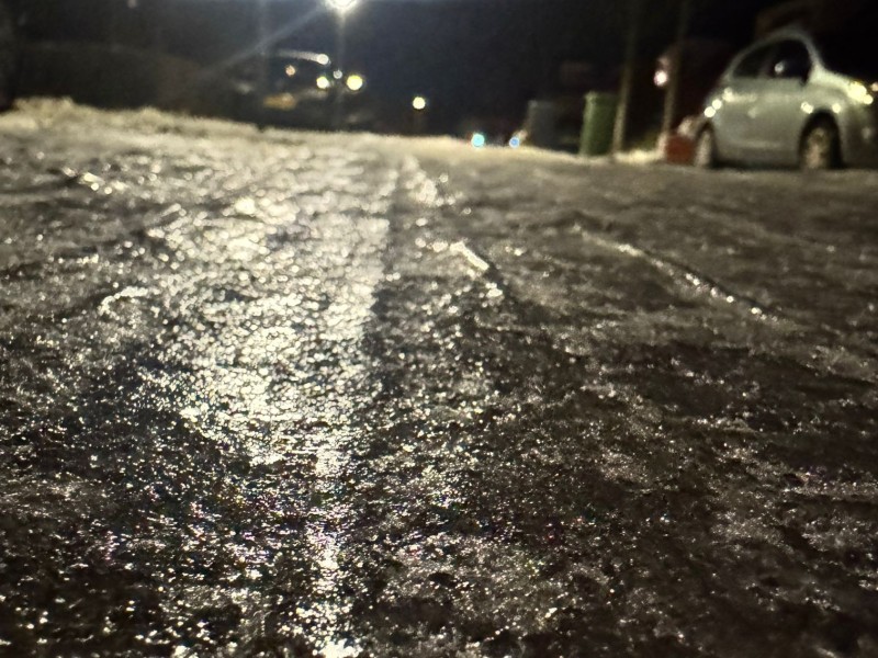 Code geel tot maandagochtend: verraderlijke gladheid houdt aan