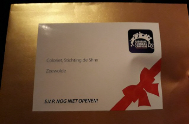 Stichting De Sfinx ontvangt cheque clubkasactie Rabobank