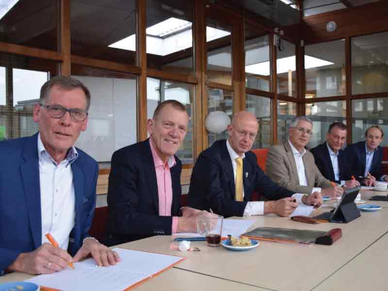 Bibliotheek ondertekent samenwerkingsconvenant in Zeewolde