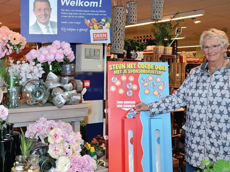 Muntenactie voor goede doelen bij Deen