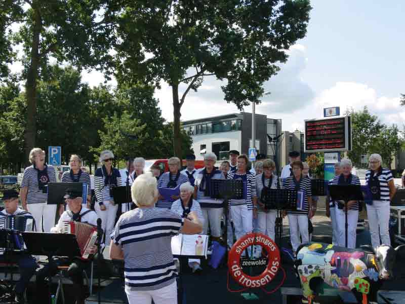 Shantysingers “De Trossen Los” zoekt nieuwe dirigent