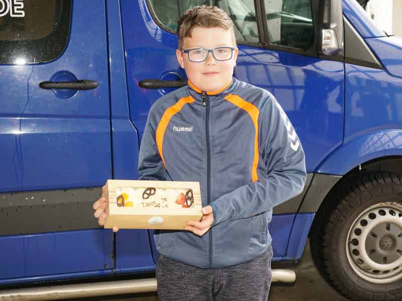 24 uur op trampoline voor Voedselbank