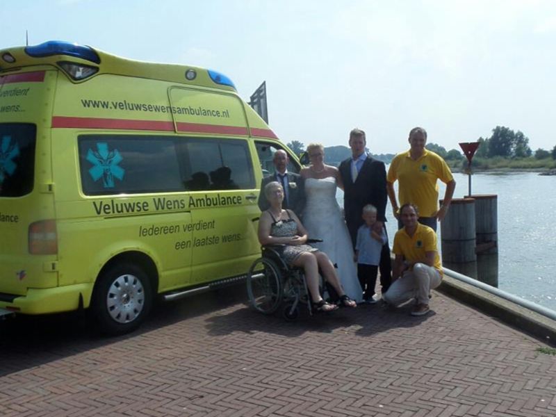 Statiegeld voor Veluwse Wens Ambulance