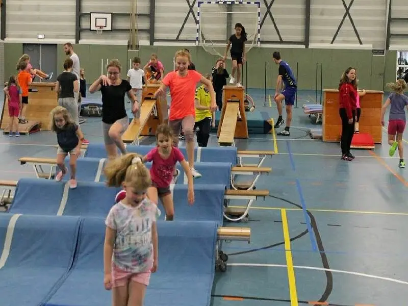 Korfbal instuif bij KV Wolderwijd
