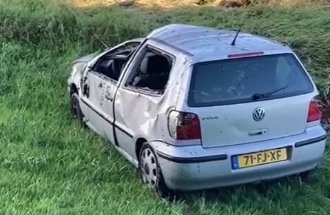 ‘Drie keer over de kop’