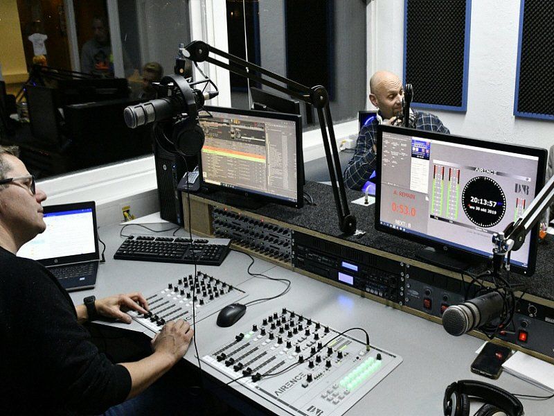 LOZ Studio
