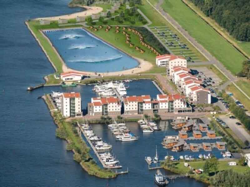 Surfpark bij de Eemhof hoopt nu eind 2022 te openen