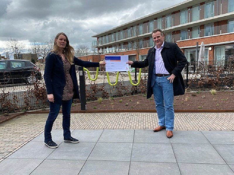Overhandiging cheque belevingstuin Gizeh