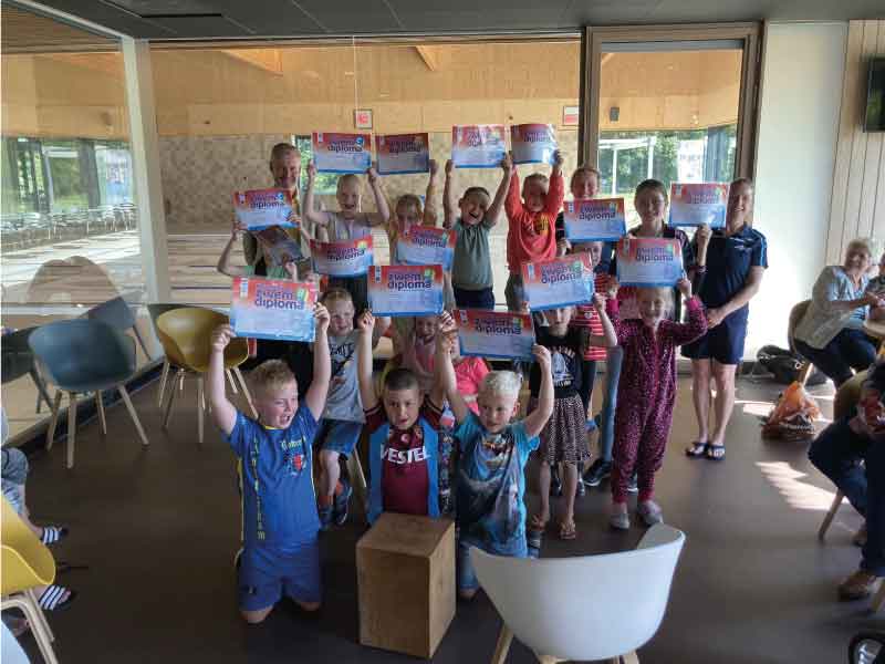 Laatste uitreiking zwemdiploma’s in Dronten