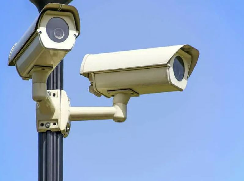 Acht cameramasten rond hoogspanningsstation Bloesemlaan