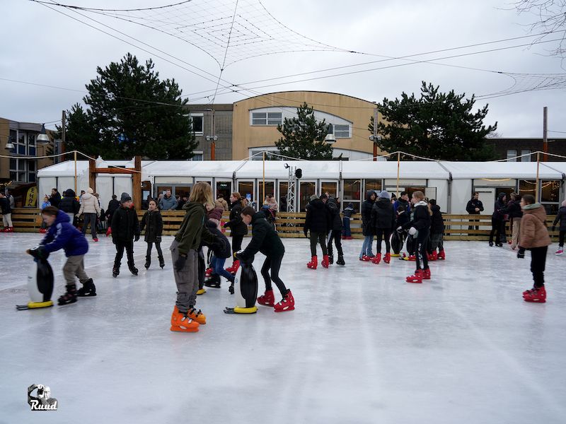 Schaatlessen op de ijsbaan van Zeewolde Winterworld