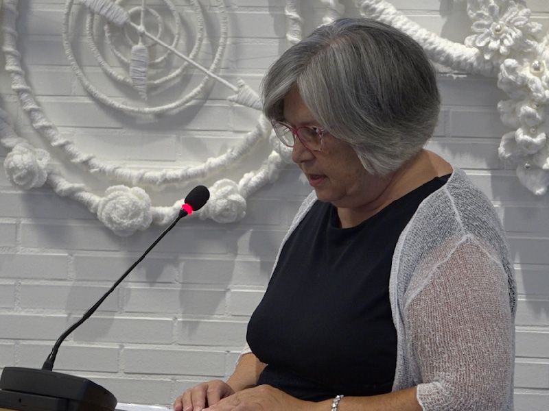 Gezondheid speelt wethouder Winnie Prins parten en kondigt vertrek aan