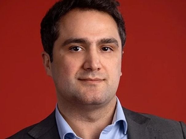 PvdA-lijsttrekker Abassin Nessar vindt ‘linkse wolk’ helemaal niet erg