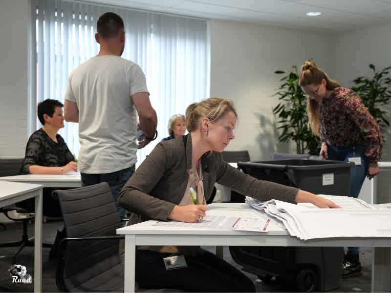 Hertellen van stemmen in Zeewolde