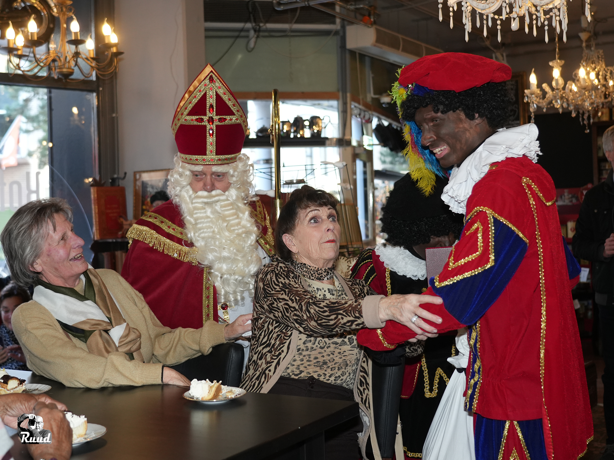 Feestelijke High Tea met Sinterklaas in de Oude Bieb