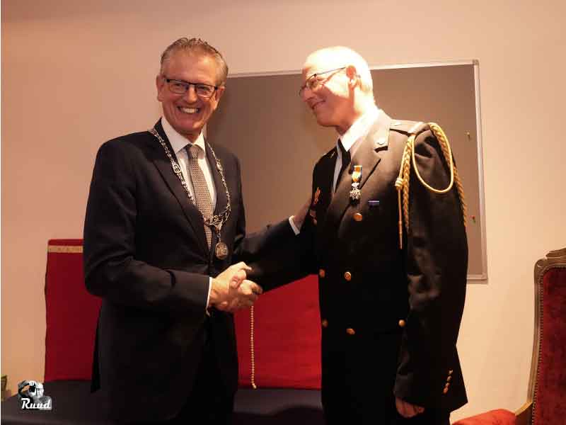 Koninklijke onderscheiding voor Paul Vale