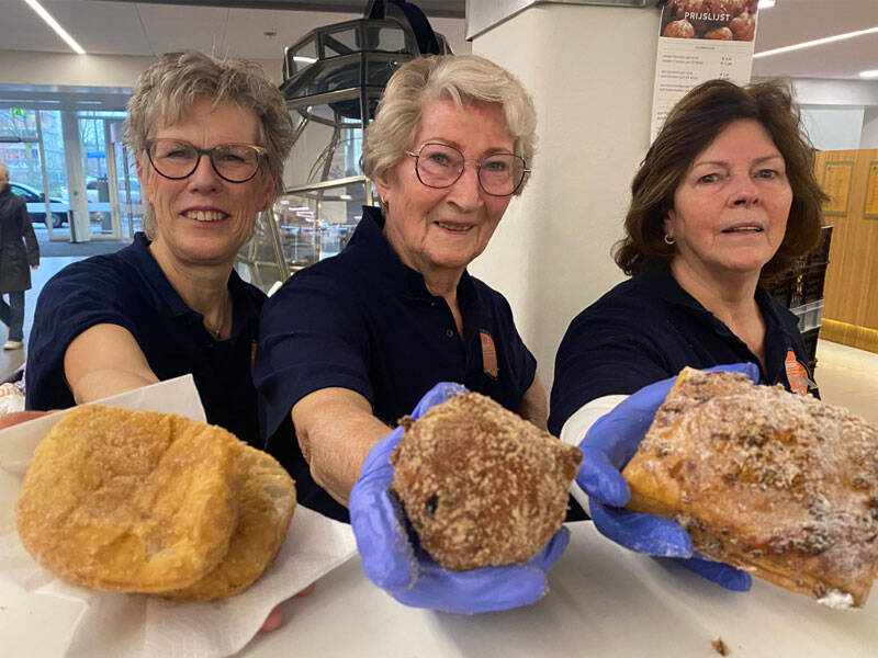 Oliebollen voor het goede doel