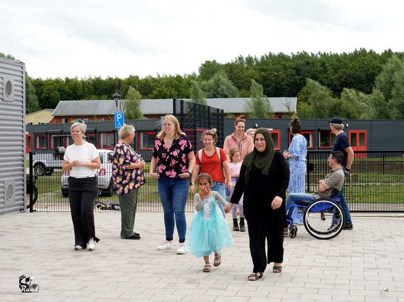 De Bosruiterschool geopend