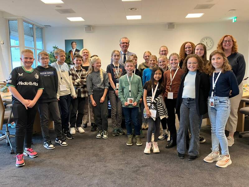 Nieuw jeugdraad van Zeewolde officieel geïnstalleerd