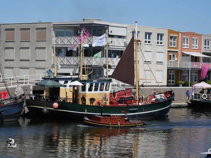 Sloepje tijdens de havendagen van Zeewolde