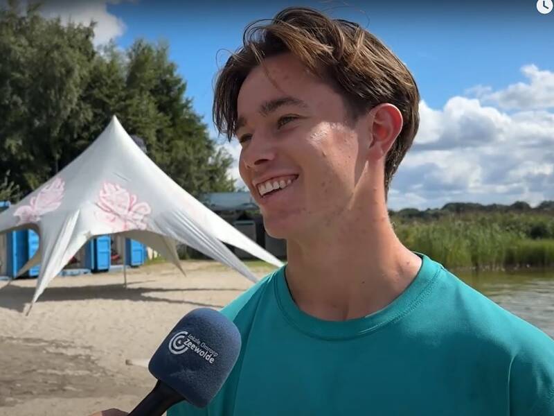 Jeugd in Zeewolde werkt hard in de zomer