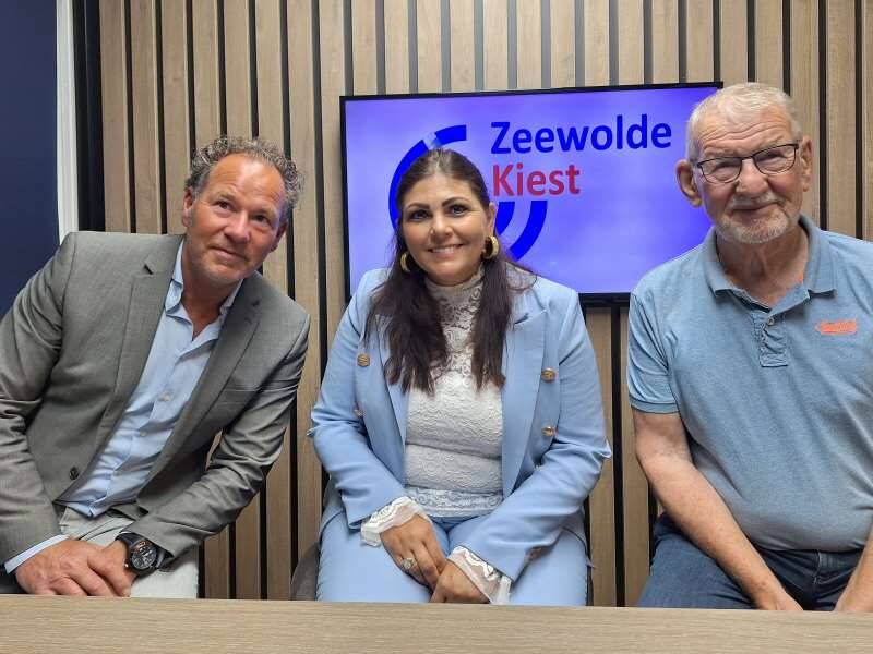 Van links naar rechts: Bertho Eding, Wendy Poorter en Jan Zwaan in de studio bij Zeewolde Kiest