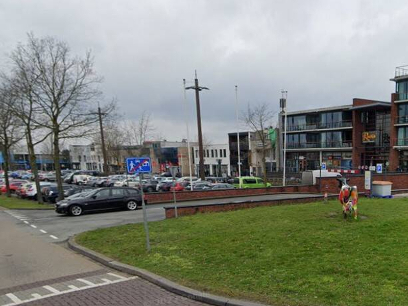 Ingang van parkeergarage ravelijn